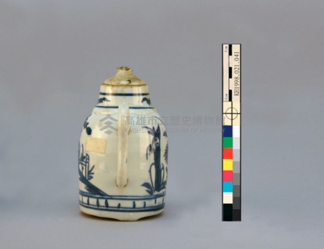 花草人物紋青花帶繫注壺藏品圖，第16張