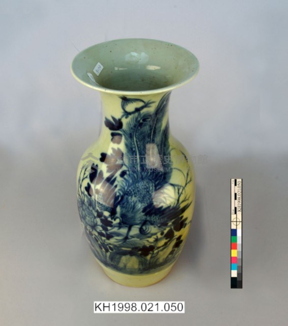 鳳凰牡丹紋青花瓶藏品圖，第2張