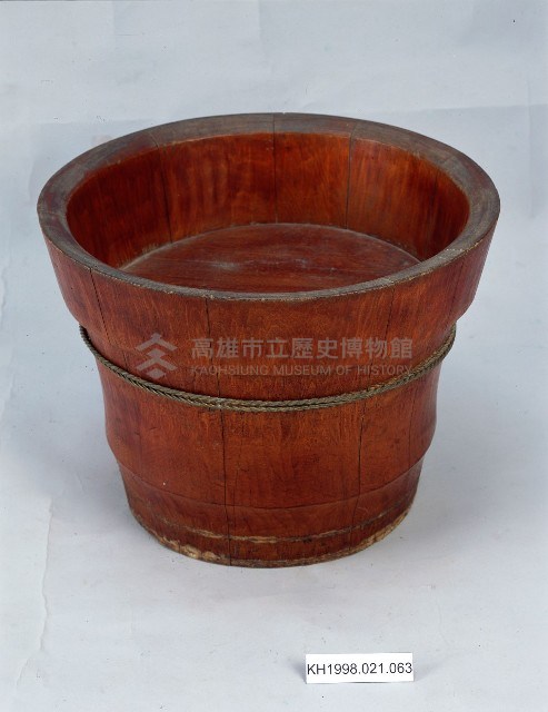 乾漆圓形腰桶藏品圖，第1張