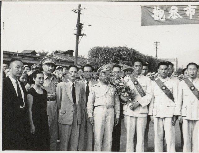 謝掙強歡迎兩艘漁船起義歸來-3藏品圖，第1張
