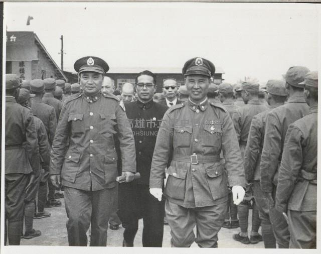 謝掙強視察補充兵藏品圖，第1張