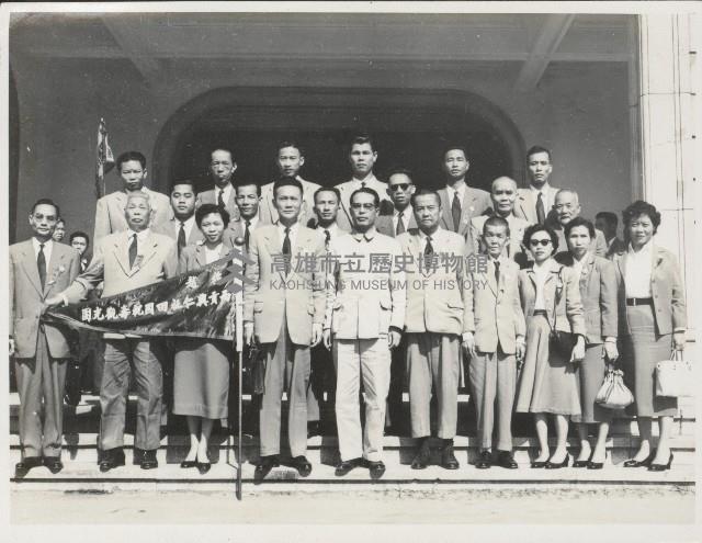 謝掙強與西貢興仁社回國祝壽觀光團藏品圖，第1張