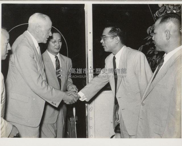 謝掙強與澳洲訪華團藏品圖，第1張