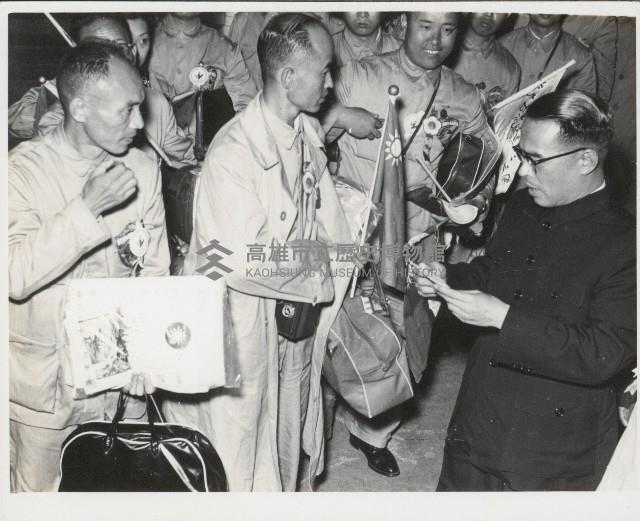 謝掙強歡迎僑團藏品圖，第1張