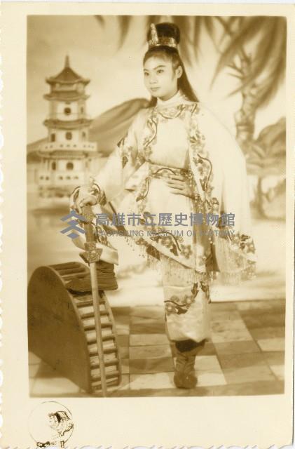 演員黃錦鳳宣傳海報形象照藏品圖，第1張