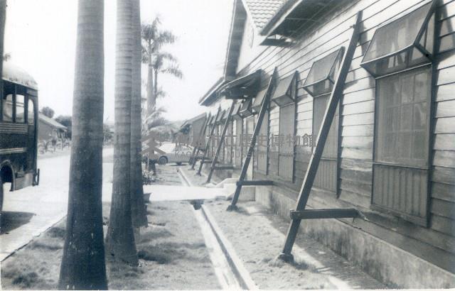 鳳山陸軍預備班的木造寢室藏品圖，第1張