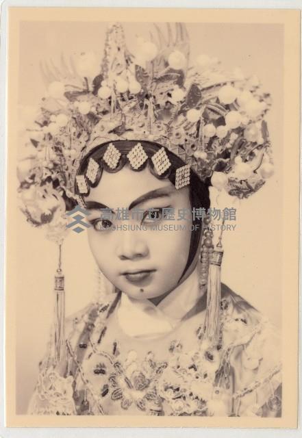 演員黃錦鳳宣傳海報形象照藏品圖，第1張