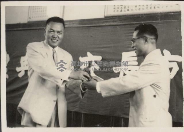 高雄市官派與民選市長交接典禮-1藏品圖，第1張