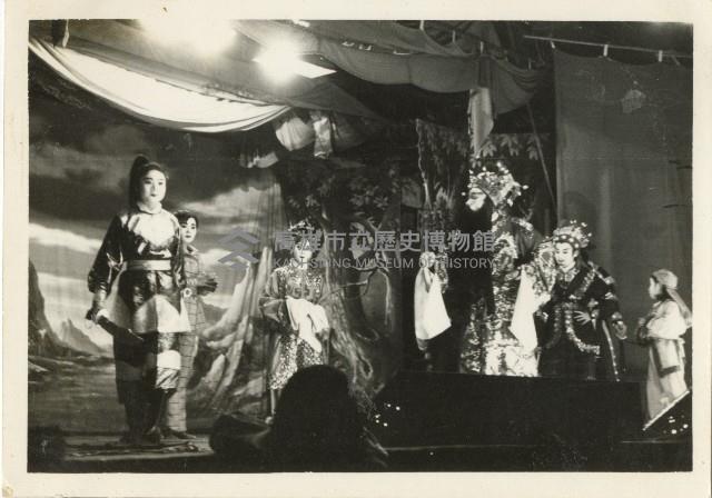 日光歌劇團於戲院出演《包青天》實照藏品圖，第1張