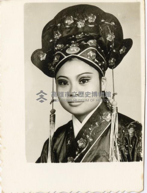 演員黃錦鳳宣傳海報形象照藏品圖，第1張