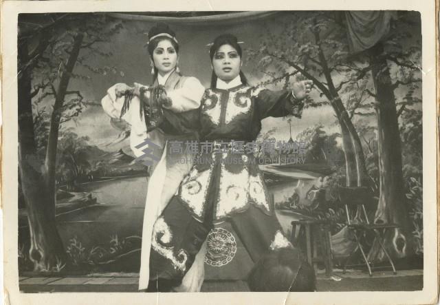 日光歌劇團出演《包青天》野臺戲實照藏品圖，第1張