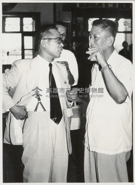 謝掙強與陳啟川合影藏品圖，第1張