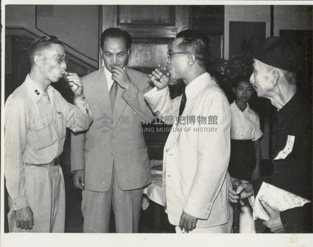 謝掙強與賓客宴飲-1藏品圖，第1張