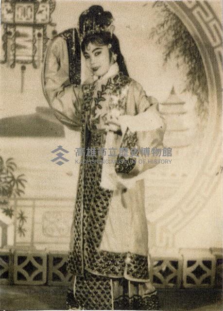 演員湯秀鳳宣傳海報形象照藏品圖，第1張