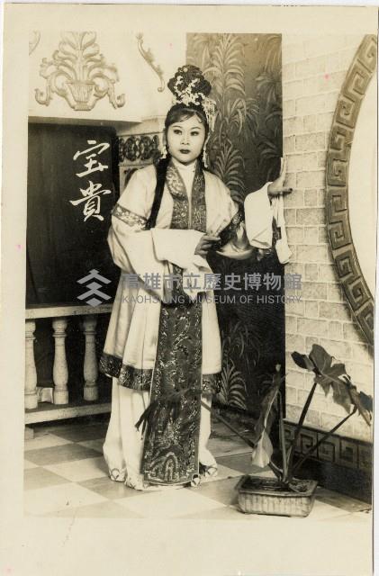 演員寶貴宣傳海報形象照藏品圖，第1張