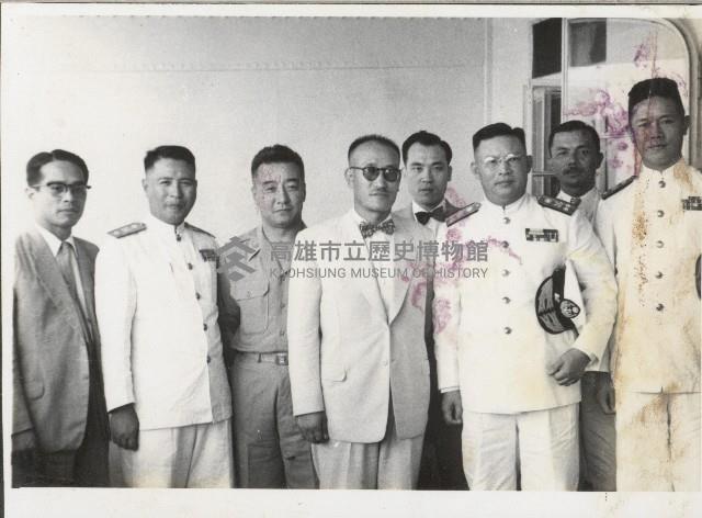 謝掙強與黎玉璽等人合影藏品圖，第1張