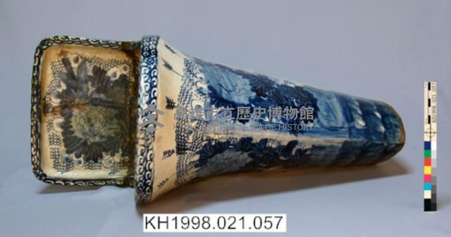 青花朝顏形壁掛式便壺藏品圖，第1張