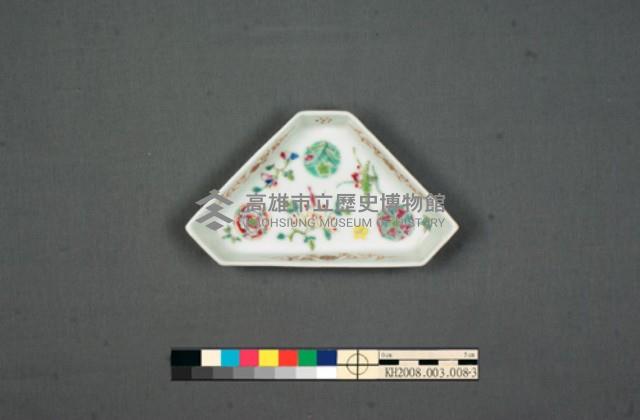 加彩花草紋九拼盤藏品圖，第7張