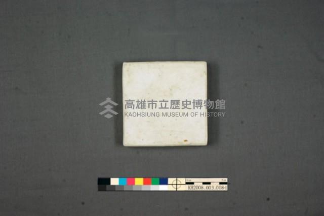 加彩花草紋九拼盤藏品圖，第3張