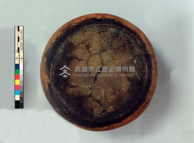 素燒帶蓋陶鍋藏品圖，第2張