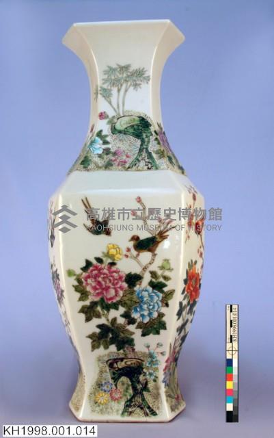 粉彩花鳥紋六方花瓶藏品圖，第4張