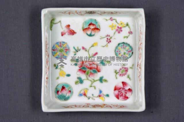 加彩花草紋九拼盤藏品圖，第2張