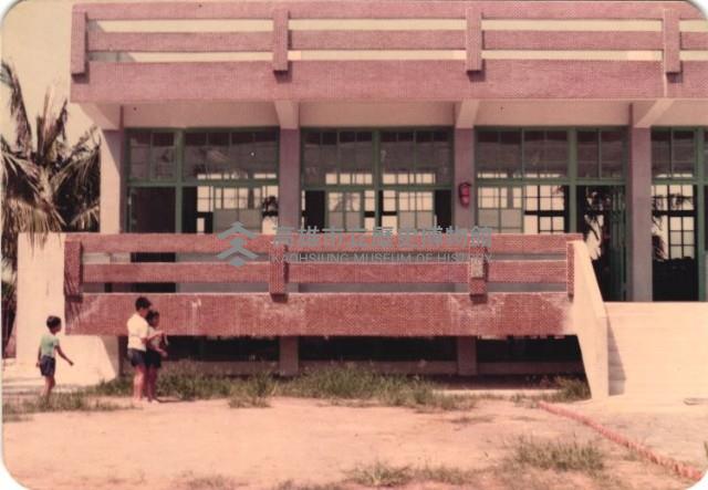 1980年代校舍一隅-1藏品圖，第1張