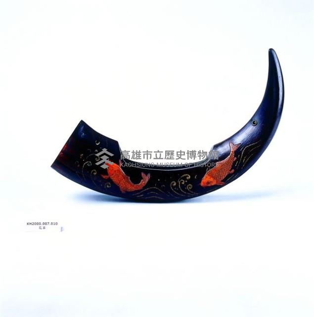 牛角鑲嵌花器藏品圖，第1張