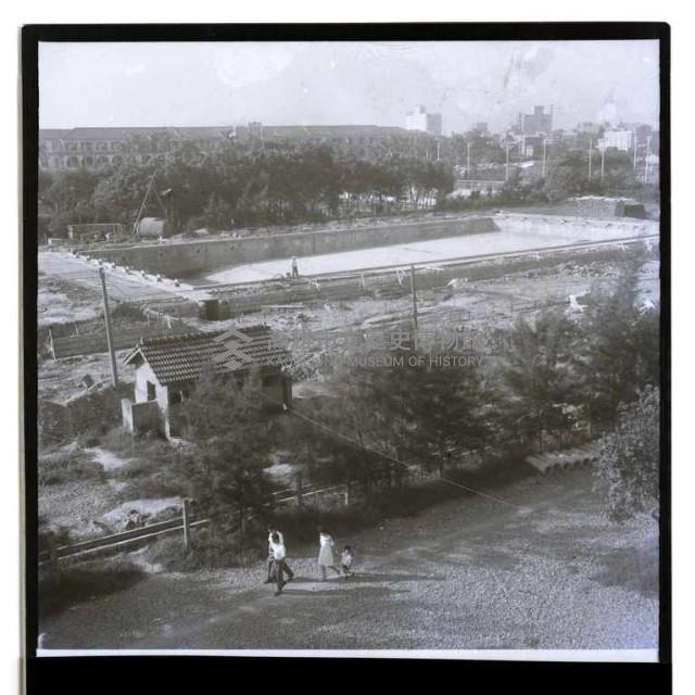 游泳池興建藏品圖，第1張