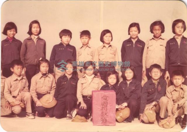 愛國捐獻箱奉獻活動藏品圖，第1張