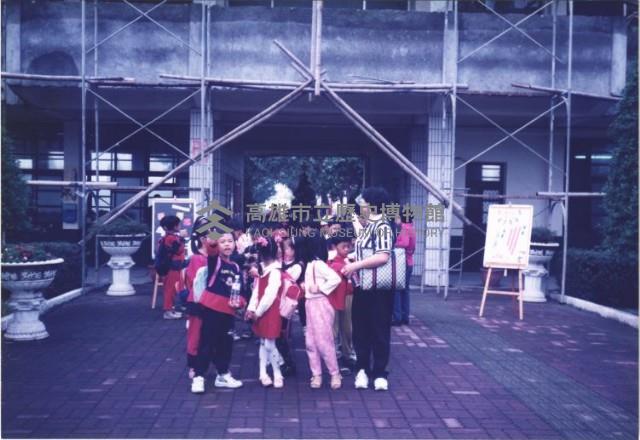 學生戶外集合藏品圖，第1張