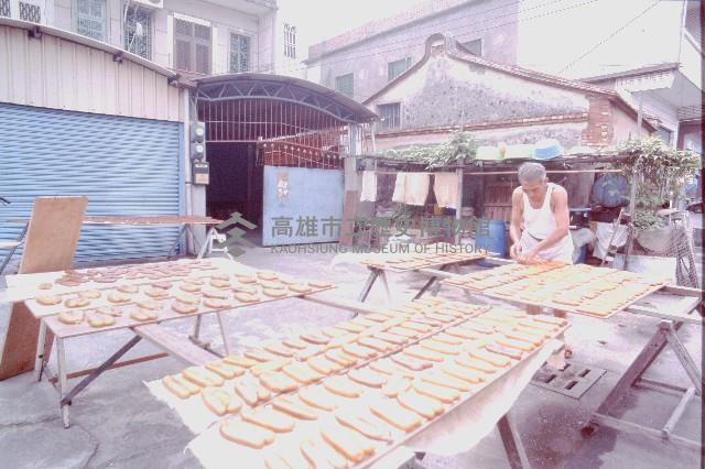 鳳森里居民曬烏魚子藏品圖，第1張