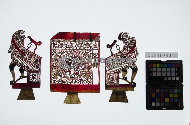 皮影戲道具偶-一桌二椅藏品圖，第1張