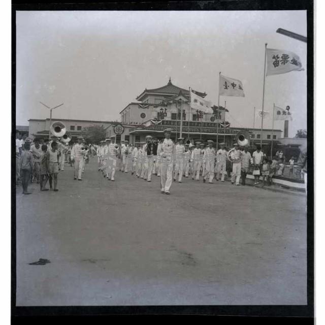 第十六屆省運選手到達高雄車站藏品圖，第1張