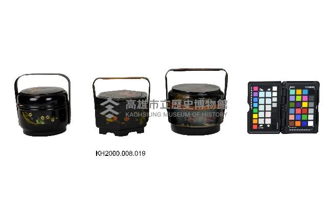 -1~-3：黑漆彩繪花紋小提盒藏品圖，第2張