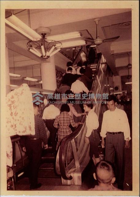 大新百貨公司手扶梯藏品圖，第1張