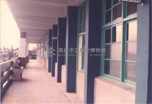 1970至1980年代鳳鳴國小校舍風景藏品圖，第1張
