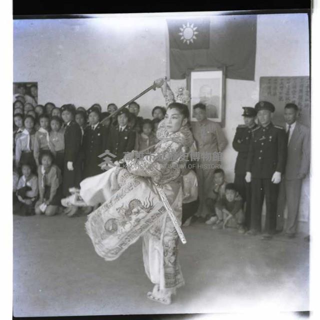 知名舞蹈家李彩娥女士表演藏品圖，第1張