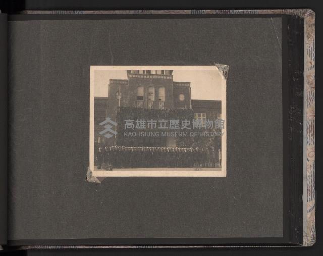 第一屆民選高雄市長謝掙強市政影像紀錄-1
（相冊）藏品圖，第17張