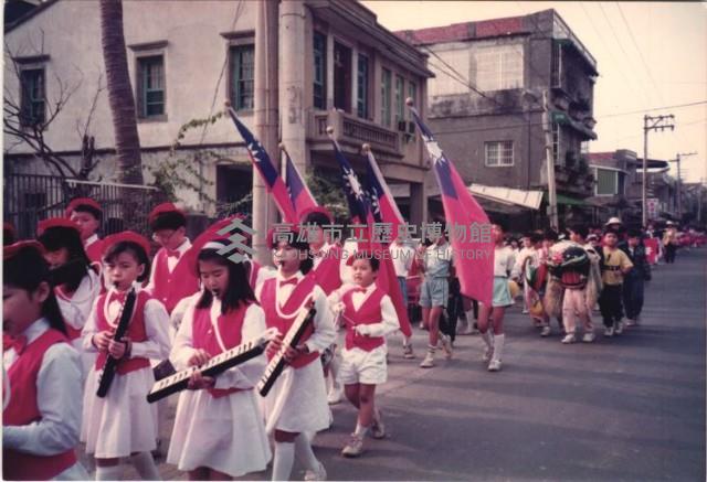 高雄市鳳鳴國小八十學年度戶外藝術表演-12藏品圖，第1張