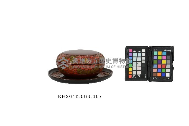 雕刻彩繪花卉紋圓形漆盒及盤藏品圖，第3張