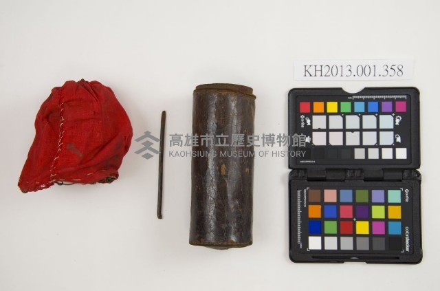 皮影戲工具-皮筒附蓋子藏品圖，第2張