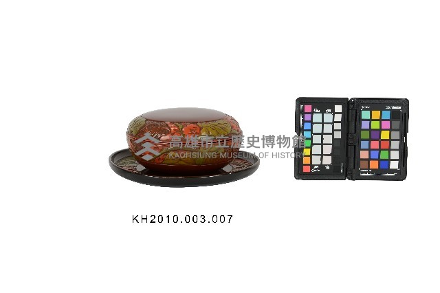 雕刻彩繪花卉紋圓形漆盒及盤藏品圖，第4張