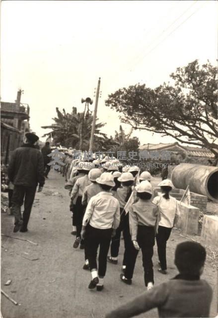鳳鳴國小學生遊行-4藏品圖，第1張