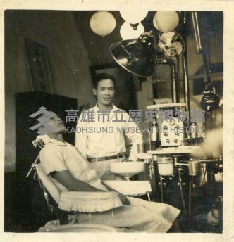杉林鄉牙科診所合影藏品圖，第1張