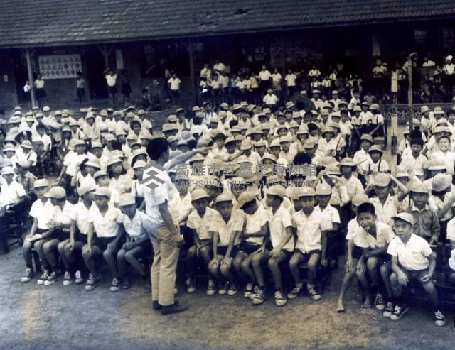 鳳鳴國小學生集合-1藏品圖，第1張