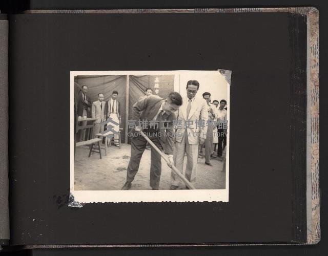 第一屆民選高雄市長謝掙強市政影像紀錄-1
（相冊）藏品圖，第24張