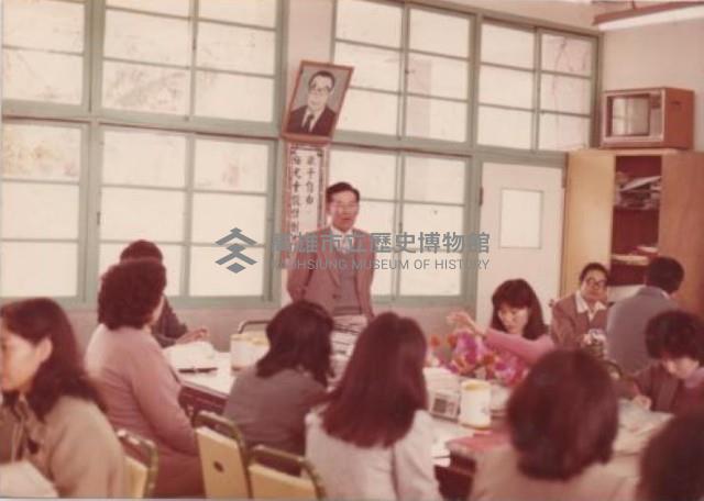 盧石揚老師榮退學生列隊歡送-8藏品圖，第1張