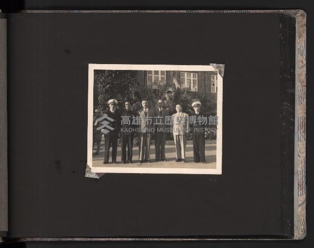 第一屆民選高雄市長謝掙強市政影像紀錄-1
（相冊）藏品圖，第16張