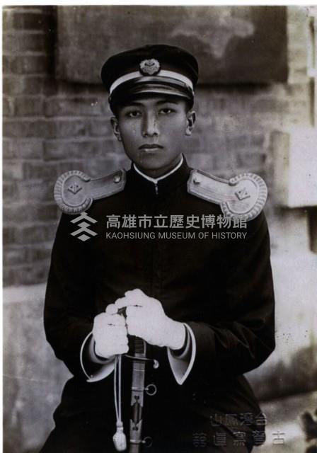 張簡德老師英姿藏品圖，第1張